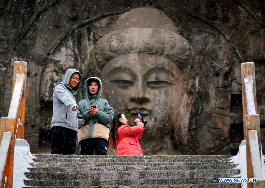 CHINA-HENAN-LONGMEN GROTTOES-SCENERY (CN)