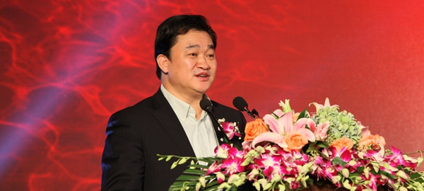 新華網(wǎng)董事長、總裁田舒斌致開幕詞