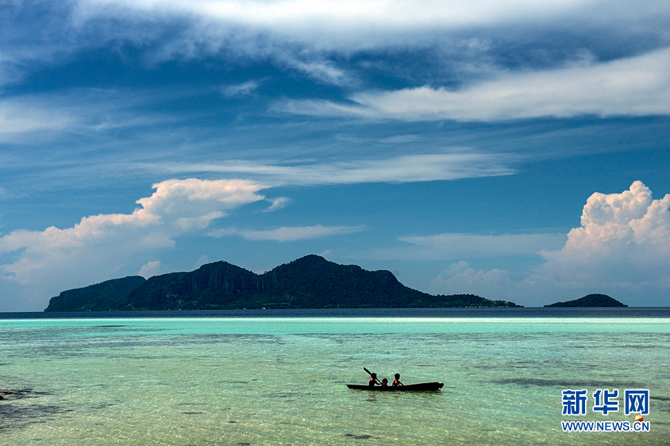 《那藍(lán)天，那碧海，那伊甸園般的神秘之地》