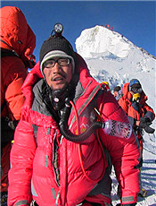 &ldquo;珠峰環(huán)保衛(wèi)士&rdquo;次仁旦達(dá)