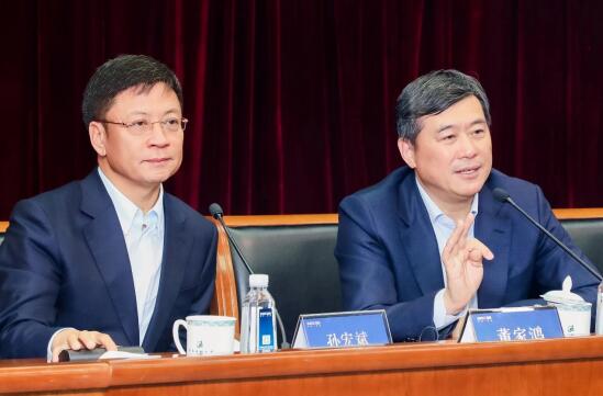 融創(chuàng)中國攜手清華大學(xué)建設(shè)國際級(jí)醫(yī)學(xué)中心