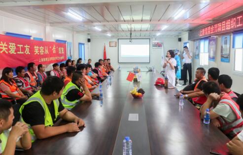 &ldquo;小病挺，大病拖&rdquo; 農(nóng)民工的健康保障如何破題？