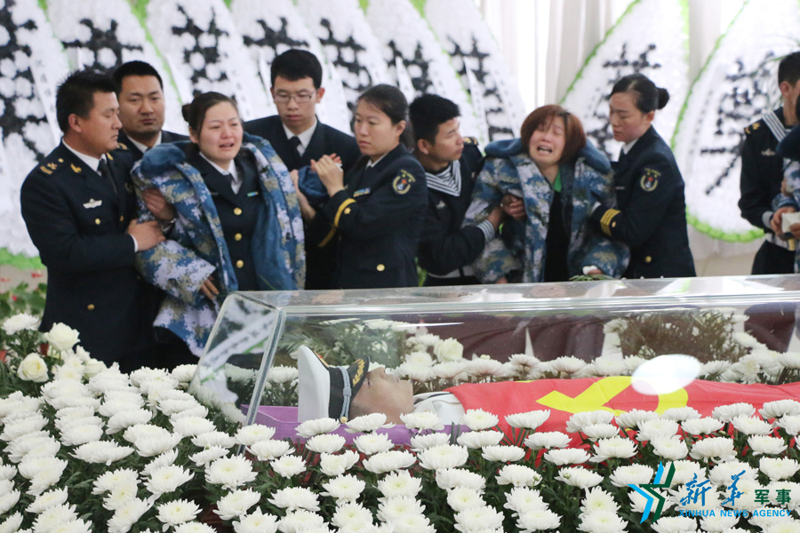 &uarr;資料圖片：張超烈士遺體告別儀式現(xiàn)場(chǎng)。