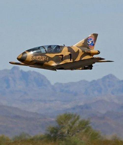 這么萌的飛機，人是怎么塞進去的?