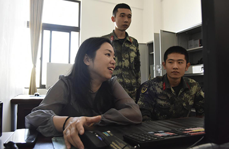 軍嫂鄭如:雖苦不怕，是我對愛的承諾