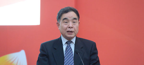 全國人大教科文衛(wèi)委員會主任委員、清華大學(xué)新聞出版學(xué)院院長柳斌杰致辭