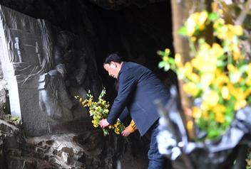 金剛臺(tái)上&ldquo;金剛俠&rdquo;：舍女護(hù)戰(zhàn)友 她卻是十幾個(gè)遺孤的&ldquo;媽媽&rdquo;