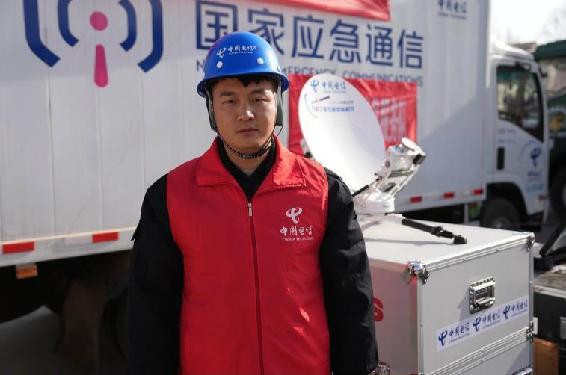 致敬！救災(zāi)一線的身影