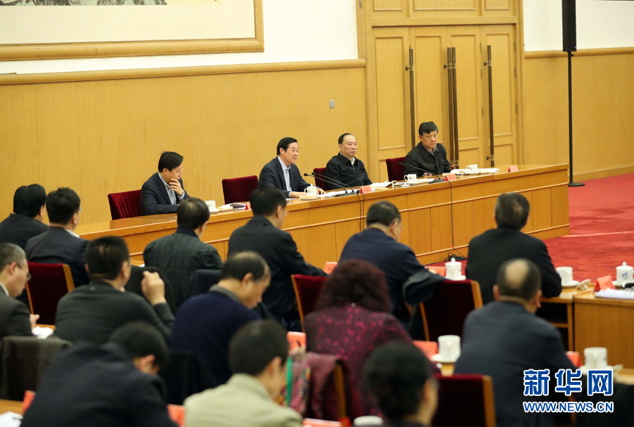 3月23日，治國(guó)理政論壇&ldquo;&lsquo;四個(gè)全面&rsquo;戰(zhàn)略布局系列理論研討會(huì)&rdquo;首場(chǎng)研討會(huì)在北京召開(kāi)，中共中央政治局委員、中央書(shū)記處書(shū)記、中宣部部長(zhǎng)劉奇葆出席會(huì)議并講話。新華社記者 劉衛(wèi)兵 攝
