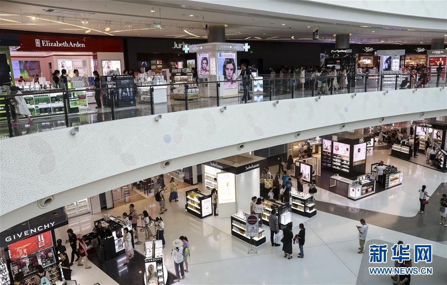 （新華全媒頭條&middot;潮起海之南&middot;圖文互動）（11）春潮拍岸千帆進&mdash;&mdash;海南特區(qū)改革開放30年紀實