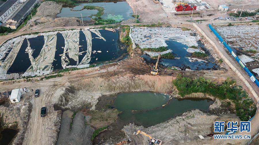 （新華網(wǎng)）（4）江蘇泰興公布長(zhǎng)江邊污泥傾倒問題整改方案 將對(duì)涉事人員依紀(jì)問責(zé)