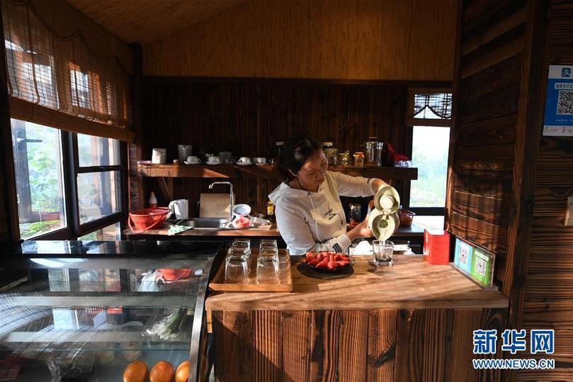 （兩會(huì)前夕看落實(shí)&middot;圖文互動(dòng)）（6）綠色發(fā)展引領(lǐng) 守護(hù)&ldquo;魚(yú)米之鄉(xiāng)&rdquo;&mdash;&mdash;江蘇落實(shí)習(xí)近平總書(shū)記全國(guó)兩會(huì)重要講話(huà)精神紀(jì)實(shí)