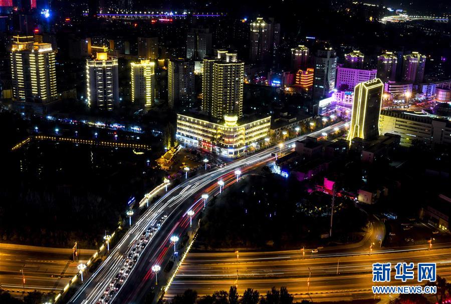 （兩會(huì)前夕看落實(shí)&middot;圖文互動(dòng)）（1）牢記囑托增進(jìn)民族團(tuán)結(jié) 凝心聚力建設(shè)美麗新疆&mdash;&mdash;新疆落實(shí)習(xí)近平總書記全國(guó)兩會(huì)重要講話精神紀(jì)實(shí)