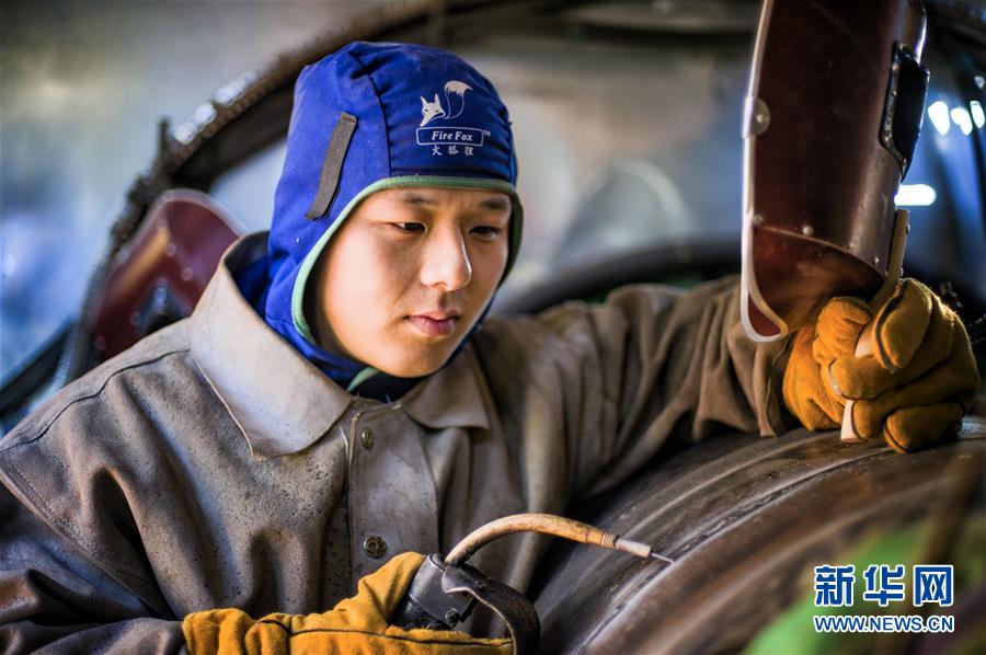 （新華全媒頭條&middot;愛(ài)國(guó)情 奮斗者&middot;圖文互動(dòng)）（3）以青春之我，創(chuàng)青春中國(guó)&mdash;&mdash;寫(xiě)在五四運(yùn)動(dòng)100周年之際