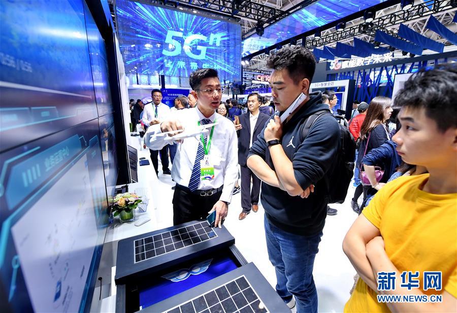 （新華全媒頭條&middot;圖文互動(dòng)）（11）從&ldquo;數(shù)字中國(guó)&rdquo;看中國(guó)發(fā)展新信號(hào)、新亮點(diǎn)、新趨勢(shì)