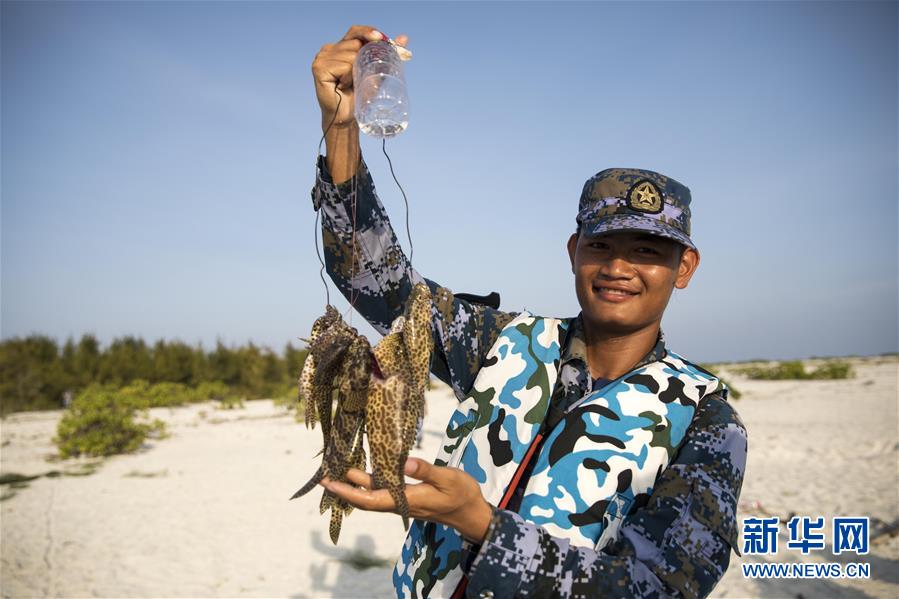 （壯麗70年&middot;奮斗新時(shí)代&middot;新華全媒頭條&middot;圖文互動(dòng)）（11）&ldquo;你在我的航程上，我在你的視線里&rdquo;&mdash;&mdash;走進(jìn)海軍西沙中建島官兵的五彩世界