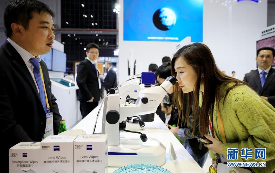 （新華全媒頭條&middot;圖文互動(dòng)）（9）秋天里的樂章&mdash;&mdash;第二屆中國國際進(jìn)口博覽會(huì)巡禮