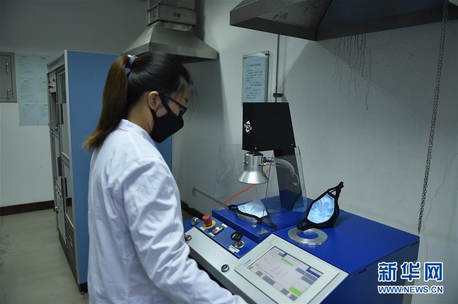 （聚焦疫情防控&middot;圖文互動(dòng)）（4）和時(shí)間賽跑&mdash;&mdash;山西防疫緊缺物資生產(chǎn)一線見(jiàn)聞