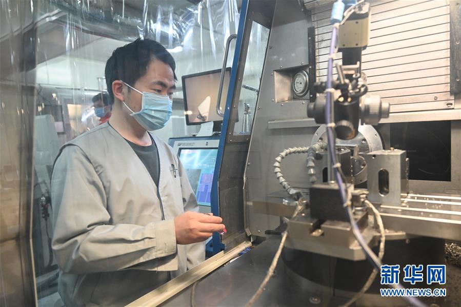 （來自經(jīng)濟(jì)前沿的故事&middot;企業(yè)復(fù)工復(fù)產(chǎn)&middot;圖文互動(dòng)）（8）&ldquo;危機(jī)中發(fā)現(xiàn)新商機(jī)&rdquo;&mdash;&mdash;中國(guó)科技制造企業(yè)復(fù)工復(fù)產(chǎn)觀察