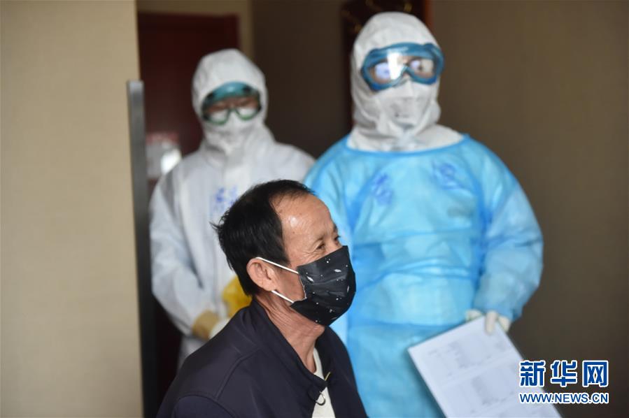 (聚焦疫情防控·圖文互動(dòng))(7)“感恩每一位‘不曾謀面’的醫(yī)護(hù)人員”——探訪返京人員醫(yī)學(xué)集中隔離觀察點(diǎn)