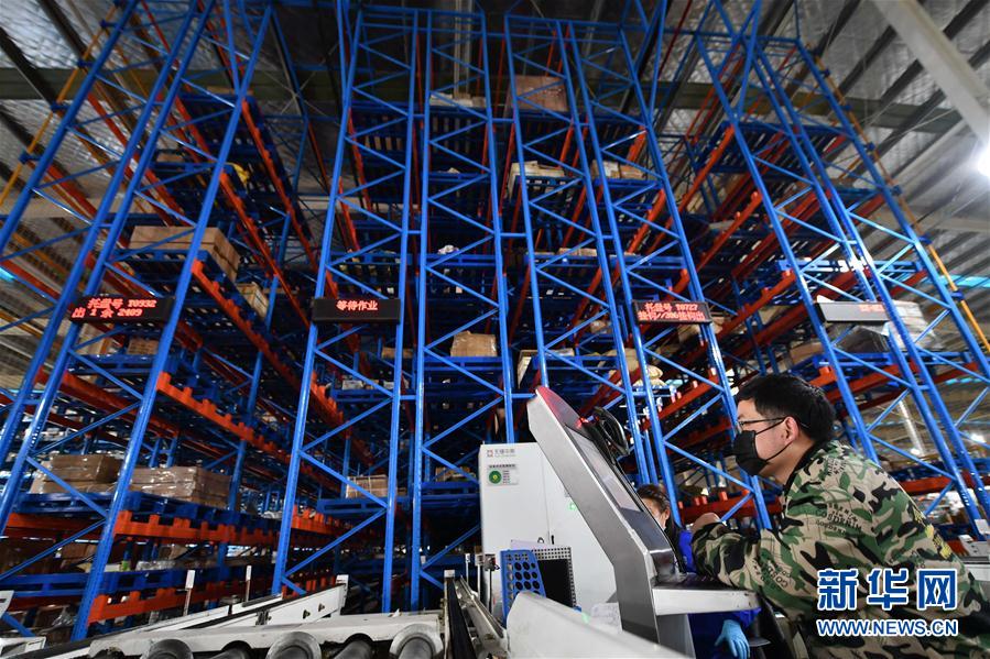 （抓好經(jīng)濟發(fā)展 應對復雜局面&middot;圖文互動）（2）激活&ldquo;神經(jīng)末梢&rdquo; 暢通&ldquo;毛細血管&rdquo;&mdash;&mdash;江西為中小微企業(yè)復工復產(chǎn)&ldquo;破障清路&rdquo; 