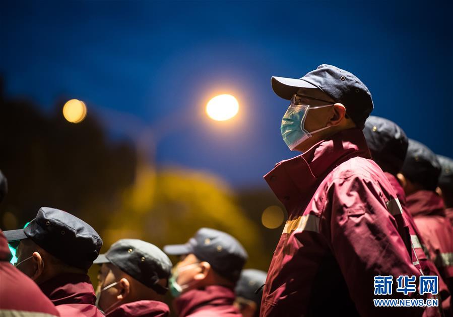 （新華全媒頭條&middot;圖文互動(dòng)）（12）最美逆行者，武漢永遠(yuǎn)記得你！&mdash;&mdash;首批援鄂醫(yī)療隊(duì)返程紀(jì)實(shí)