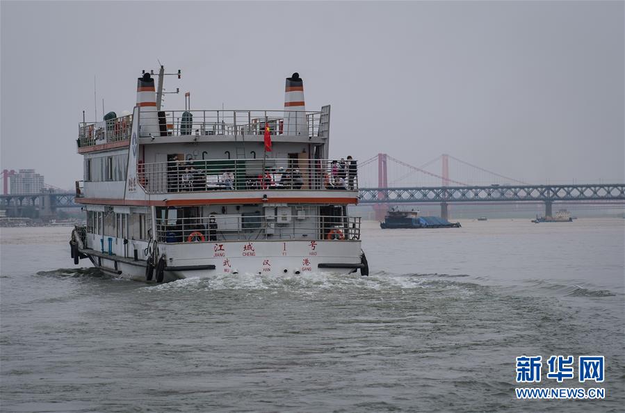 （新華全媒頭條&middot;圖文互動(dòng)）（13）武漢重啟，不負(fù)春天&mdash;&mdash;寫在武漢&ldquo;解封&rdquo;之際