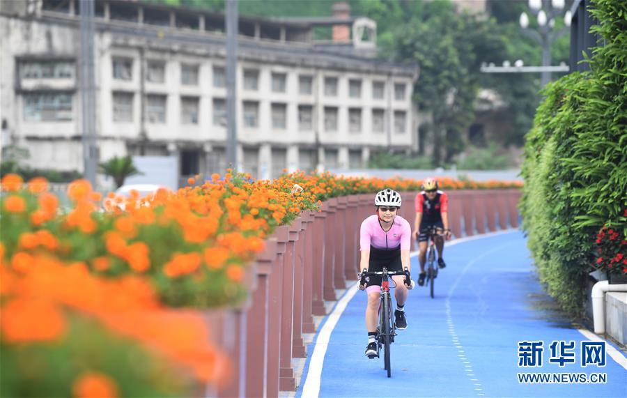 （新華全媒頭條&middot;圖文互動(dòng)）（8）西部有個(gè)新的&ldquo;圈&rdquo;&mdash;&mdash;成渝加快雙城經(jīng)濟(jì)圈建設(shè)