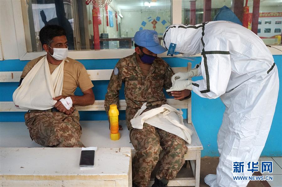 （維和白皮書&middot;圖文互動）（3）維護(hù)世界和平的關(guān)鍵力量&mdash;&mdash;中國軍隊(duì)參加聯(lián)合國維和行動30周年綜述