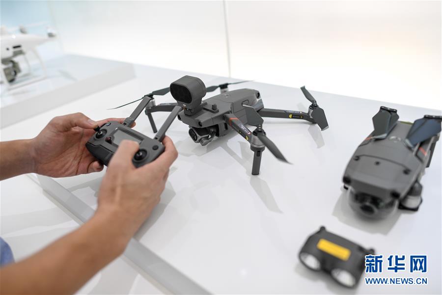 （在習(xí)近平新時(shí)代中國(guó)特色社會(huì)主義思想指引下&mdash;&mdash;新時(shí)代新作為新篇章&middot;習(xí)近平總書記關(guān)切事&middot;圖文互動(dòng)）（7）我家大門常打開&mdash;&mdash;經(jīng)濟(jì)特區(qū)全方位對(duì)外開放故事