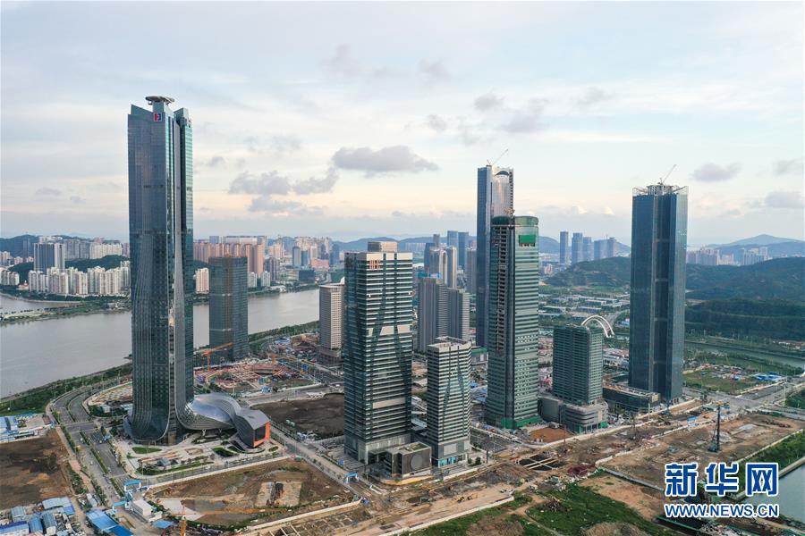 （在習(xí)近平新時(shí)代中國(guó)特色社會(huì)主義思想指引下&mdash;&mdash;新時(shí)代新作為新篇章&middot;習(xí)近平總書記關(guān)切事&middot;圖文互動(dòng)）（13）我家大門常打開&mdash;&mdash;經(jīng)濟(jì)特區(qū)全方位對(duì)外開放故事