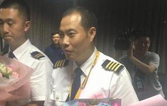 空中驚魂 奇跡備降！&ldquo;英雄機組&rdquo;太牛了