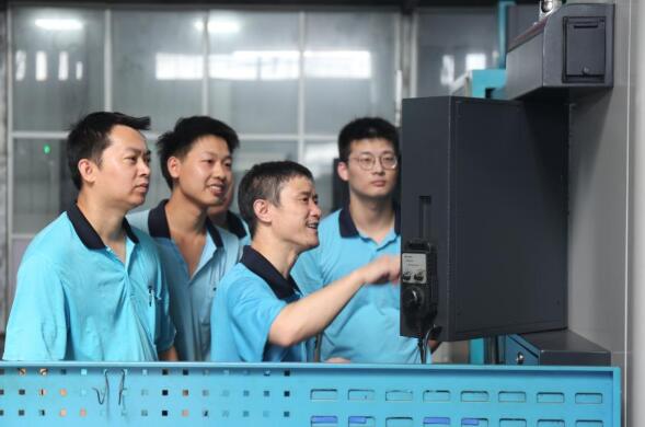 平凡的崗位，不平凡的業(yè)績！&mdash;&mdash;習近平總書記重要講話激勵各行各業(yè)勞動者建功新時代