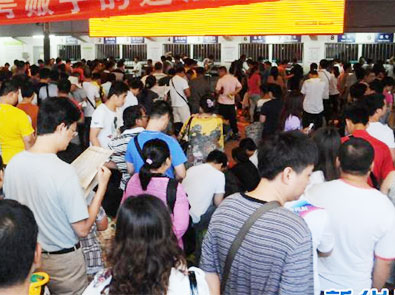 北京：&ldquo;大城市病&rdquo;怎么治？