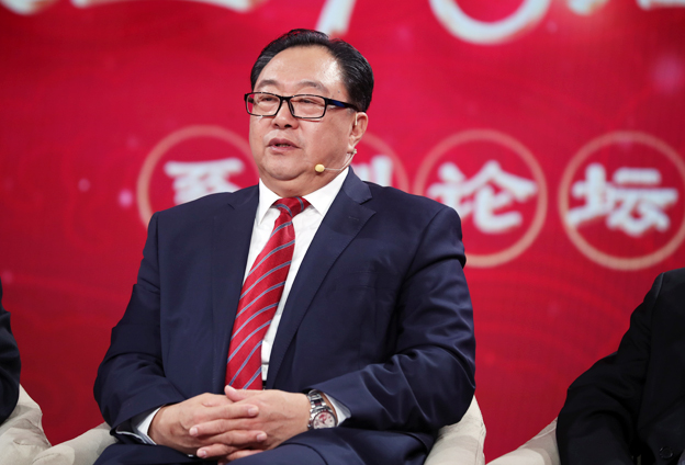 國投未來就是要實(shí)實(shí)在在地往老百姓最關(guān)心的醫(yī)藥、質(zhì)量、健康養(yǎng)老、環(huán)境治理等方面轉(zhuǎn)型