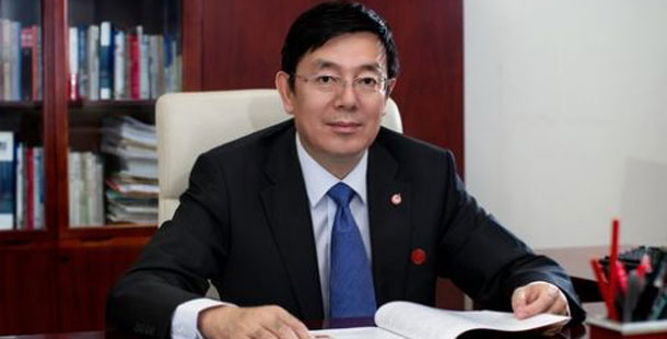 中航飛機(jī)董事長(zhǎng)、分黨組書(shū)記方玉峰&mdash;&mdash;中航飛機(jī)要想同國(guó)際航空產(chǎn)業(yè)強(qiáng)者過(guò)招，必須與市場(chǎng)全面接軌，逐步褪去傳統(tǒng)國(guó)有企業(yè)的&ldquo;光環(huán)&rdquo;。這就要求我們?nèi)ν七M(jìn)企業(yè)改革，利用上市平臺(tái)，建立先進(jìn)的法人治理結(jié)構(gòu)，建立高效的、敏捷反應(yīng)的價(jià)值創(chuàng)造主體。