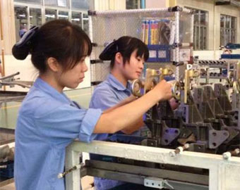 見(jiàn)過(guò)發(fā)動(dòng)機(jī)是如何裝配的嗎？