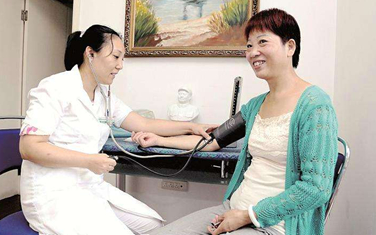 國家衛(wèi)計委相關(guān)負責人談&ldquo;家庭醫(yī)生&rdquo;問題