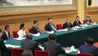 在甘肅團(tuán)，習(xí)近平響鼓重錘