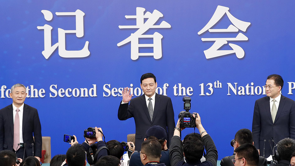 肖亞慶等就&ldquo;國有企業(yè)改革發(fā)展&rdquo;答記者問