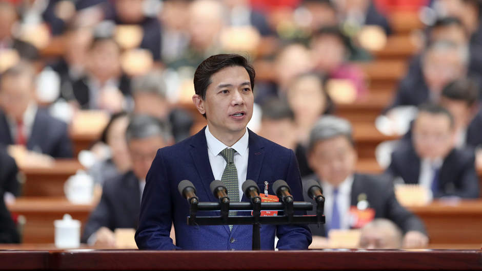 中國民間商會副會長，百度在線網(wǎng)絡(luò)技術(shù)（北京）有限公司董事長兼首席執(zhí)行官 李彥宏