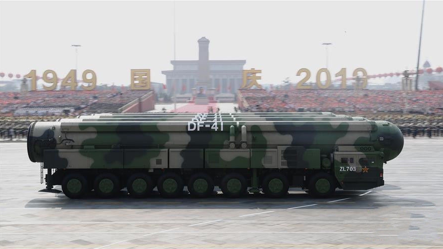 300秒回顧國慶70周年大閱兵！東風-41、殲-20震撼亮相