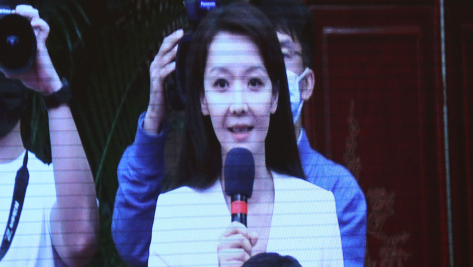 香港鳳凰衛(wèi)視、鳳凰網(wǎng)記者提問(wèn)