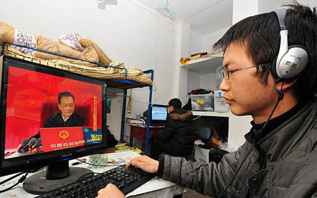 2010年網(wǎng)友關(guān)注溫家寶總理接受中國(guó)政府網(wǎng)、新華網(wǎng)聯(lián)合專訪