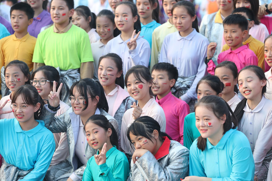 今晚，我們歡聚在天安門廣場
