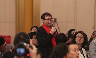 俄羅斯金磚電視臺(tái)、阿爾法電視臺(tái)記者提問(wèn)