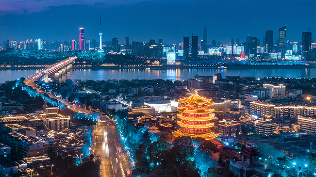 嗨，我是武漢，我是追夢(mèng)人！