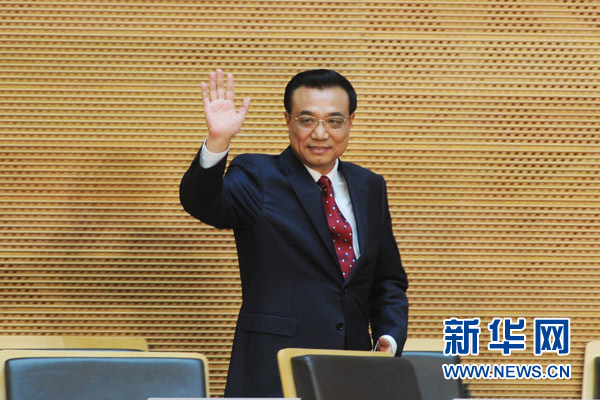 5月5日，中國國務(wù)院總理李克強在位于亞的斯亞貝巴的非洲聯(lián)盟總部發(fā)表題為《開創(chuàng)中非合作更加美好的未來》的演講。 新華社記者 謝環(huán)馳 攝 