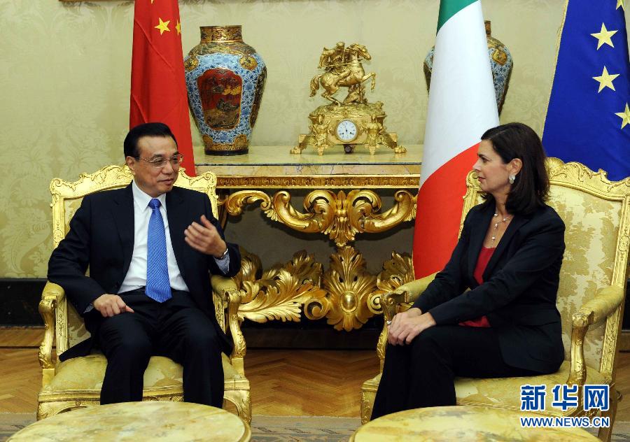 10月15日，中國國務院總理李克強在羅馬會見意大利眾議長博爾德里尼。 新華社記者饒愛民攝