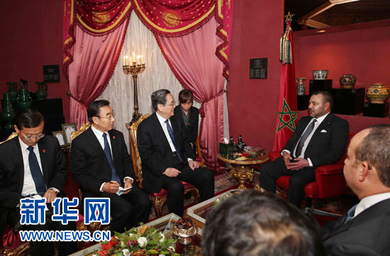 11月4日，中國全國政協(xié)主席俞正聲在非斯會見摩洛哥國王穆罕默德六世。 新華社記者 劉衛(wèi)兵 攝
